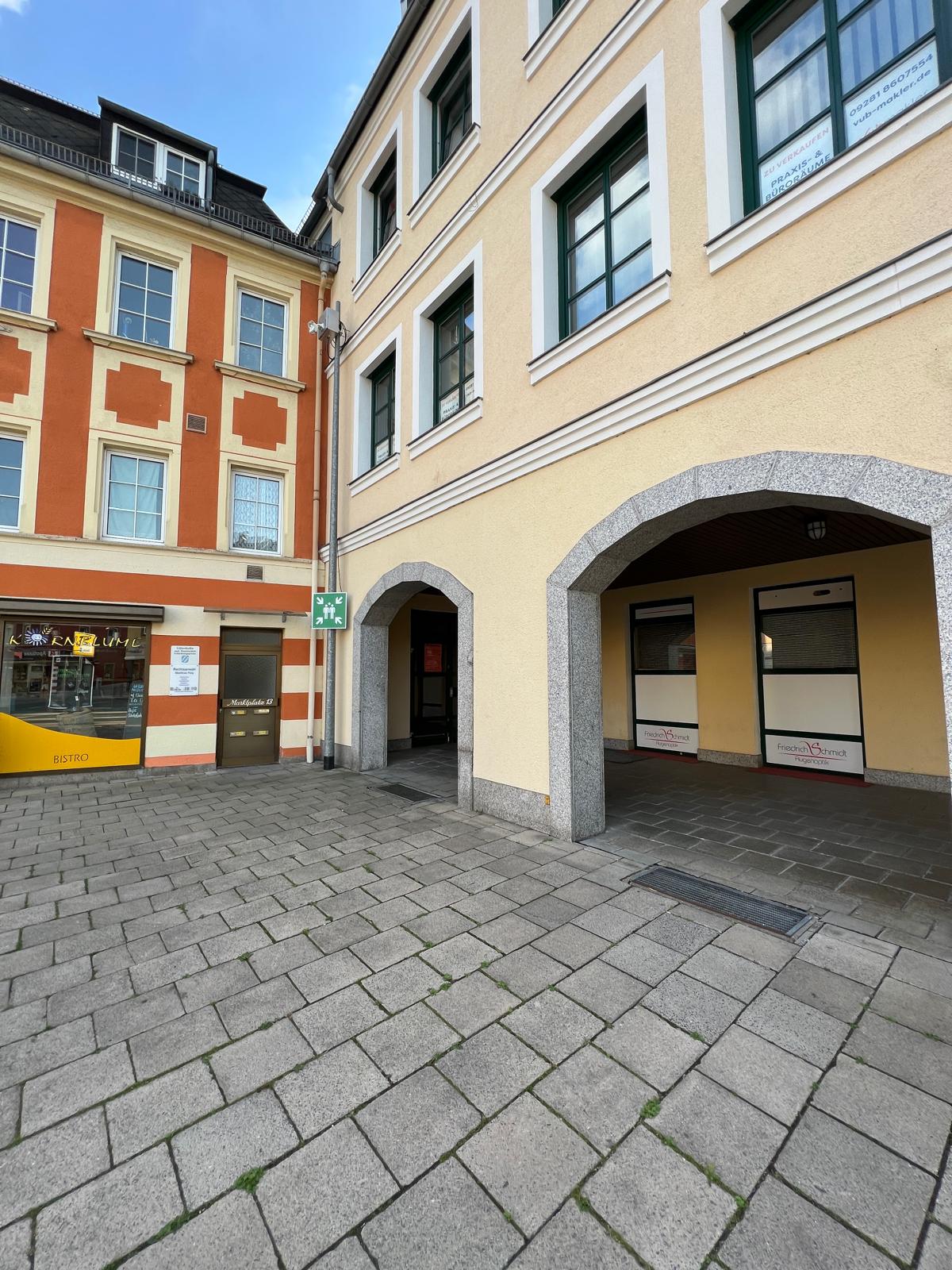 Eingangsbereich - Zum kleinen Preis: Attraktive Laden- und Verkaufsfläche in zentraler Innenstadtlage von Selb