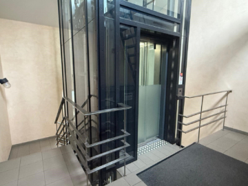 Bild - Gewerbeflächen in zentraler Lage – Gesamtfl. ca. 230 m² im 2. OG – barrierefrei mit Aufzug – Tiefgarage – gute Erreichbarkeit