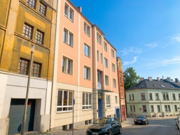Außenansicht - Renditestarkes, modernisiertes Wohn- & Geschäftshaus mit stabilen Mieterträgen – 5 WE – 2 GE – Aufzug